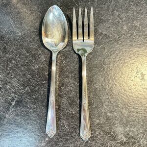 Tudor Plate 1948 SWEET BRIAR‎ Serving Spoon & Fork Flatware Oneida Community